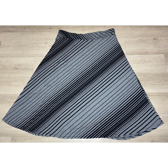 Womens Plus Size 2X Jaclyn Smith Black And Gray Striped Skirt Stretch Spandex - Picture 4 of 5